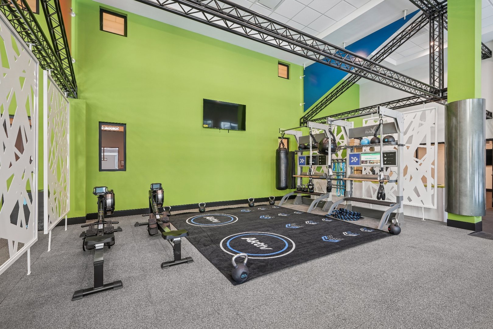 Embark_LuxuryCommunityApartments_Fitness_EastOrangeNJ