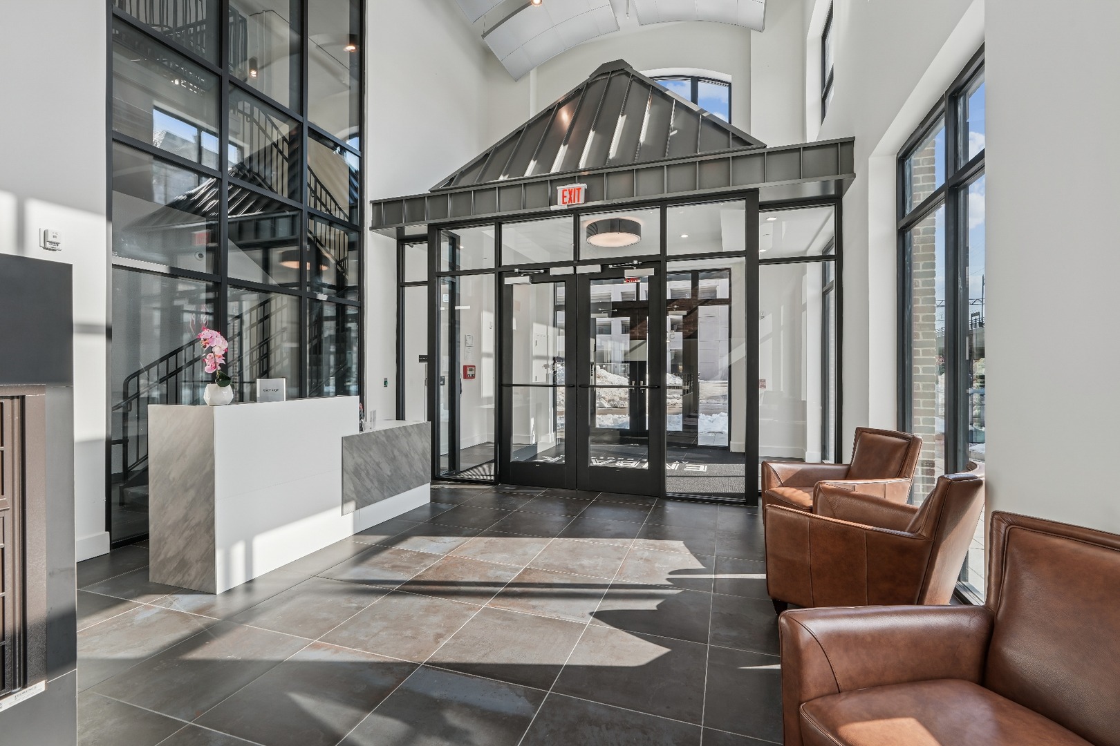 Embark_LuxuryCommunityApartments_Lobby_EastOrangeNJ