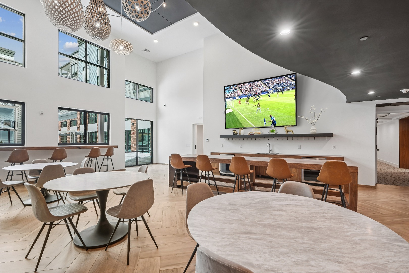 Embark_LuxuryCommunityApartments_AmenityLounge_EastOrangeNJ