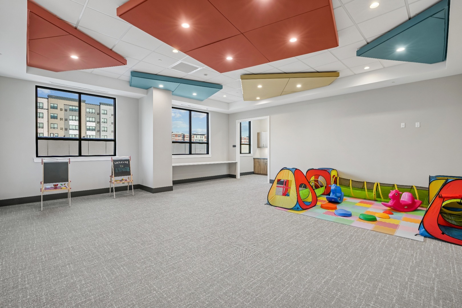 Embark_LuxuryCommunityApartments_Playroom_EastOrangeNJ